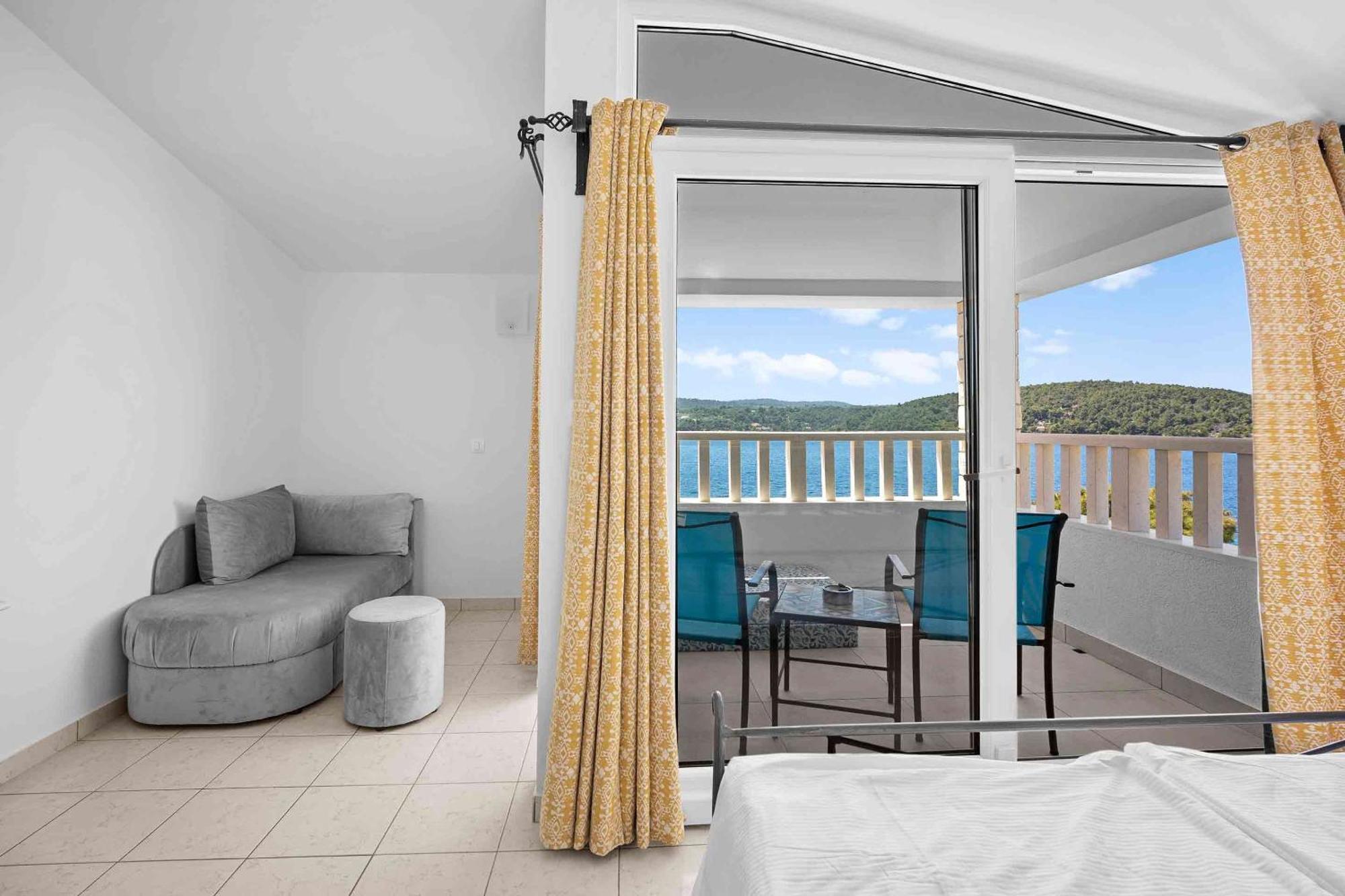 Boutique Guesthouse Sveti Petar, On The Beach, Heated Pool & Boat Berth - Adult Only Necujam Phòng bức ảnh